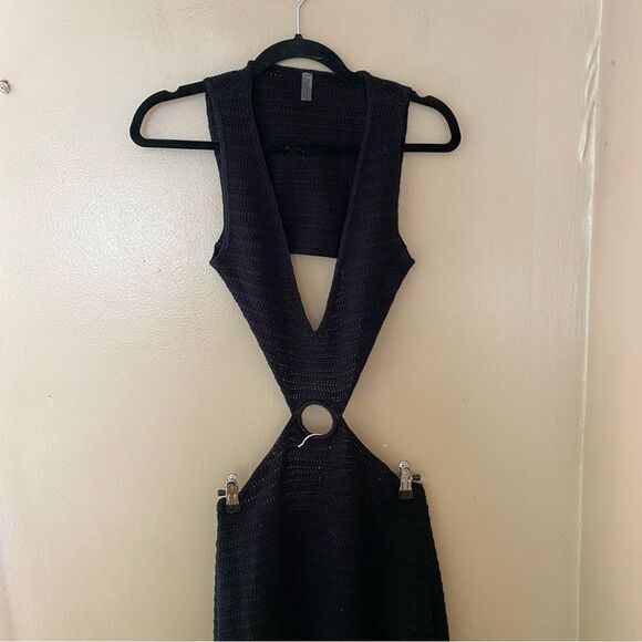 DEVON WINDSOR Sonya dress Black crochet Cut-Out Midi Revolve S - Picture 8 of 8